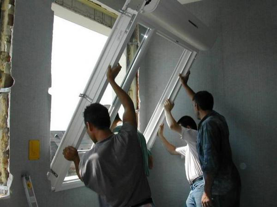 Fenêtre PVC avec volet roulant monobloc